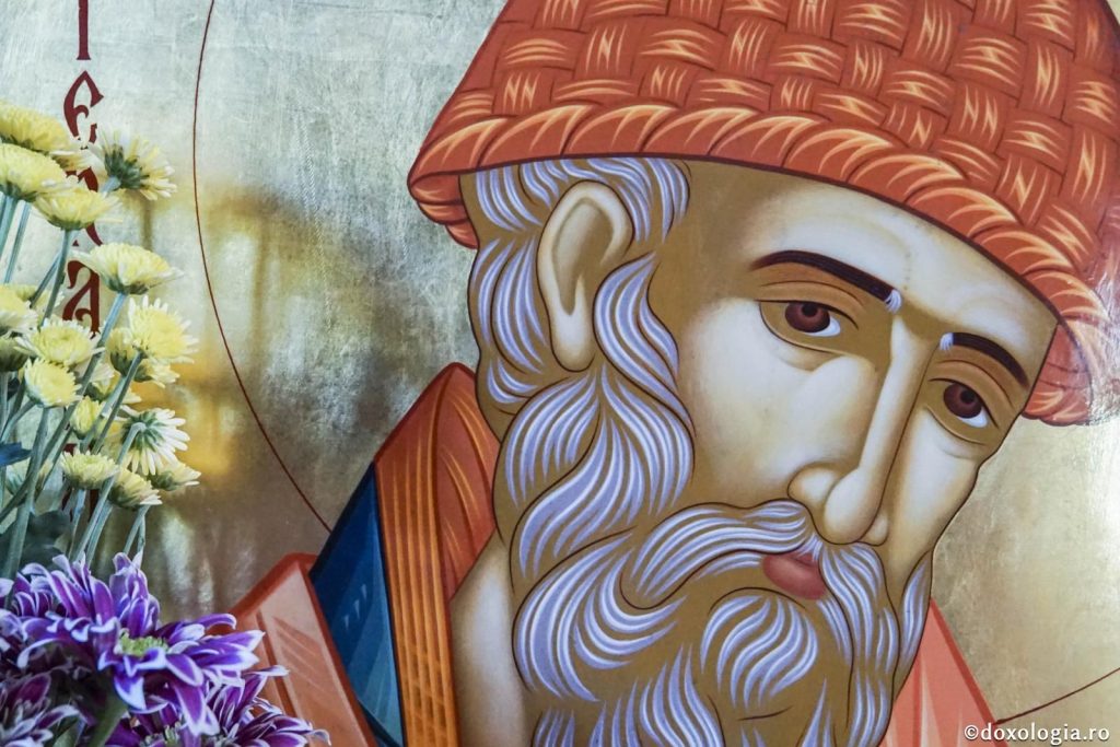 12 decembrie - Ziua Sfântului Spiridon, Mare Făcător de Minuni. Sfântul Călător „pleacă” din racla sa și își tocește papucii