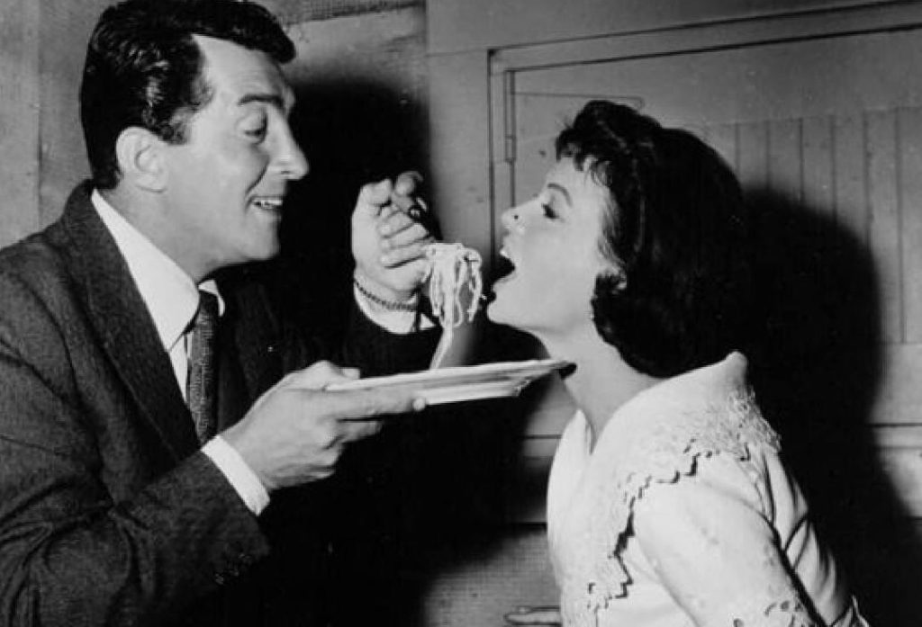 Dieta care îți salvează viața s*xuală. Ce au descoperit cercetătorii despre regimul mediteraneean