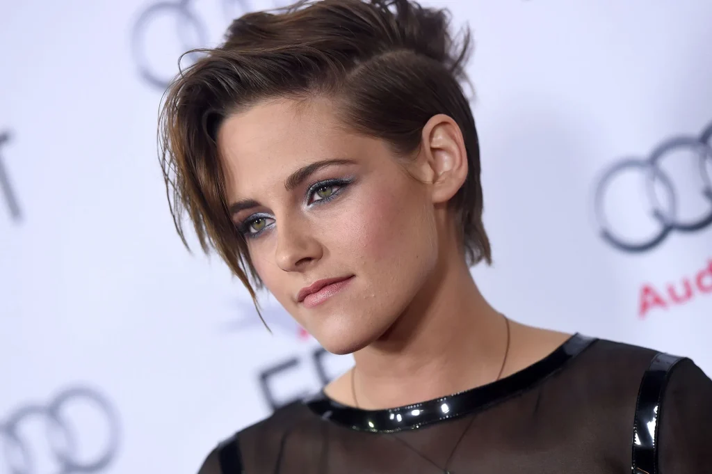 Kristen Stewart: „Sunt bântuită de prințesa Diana!”