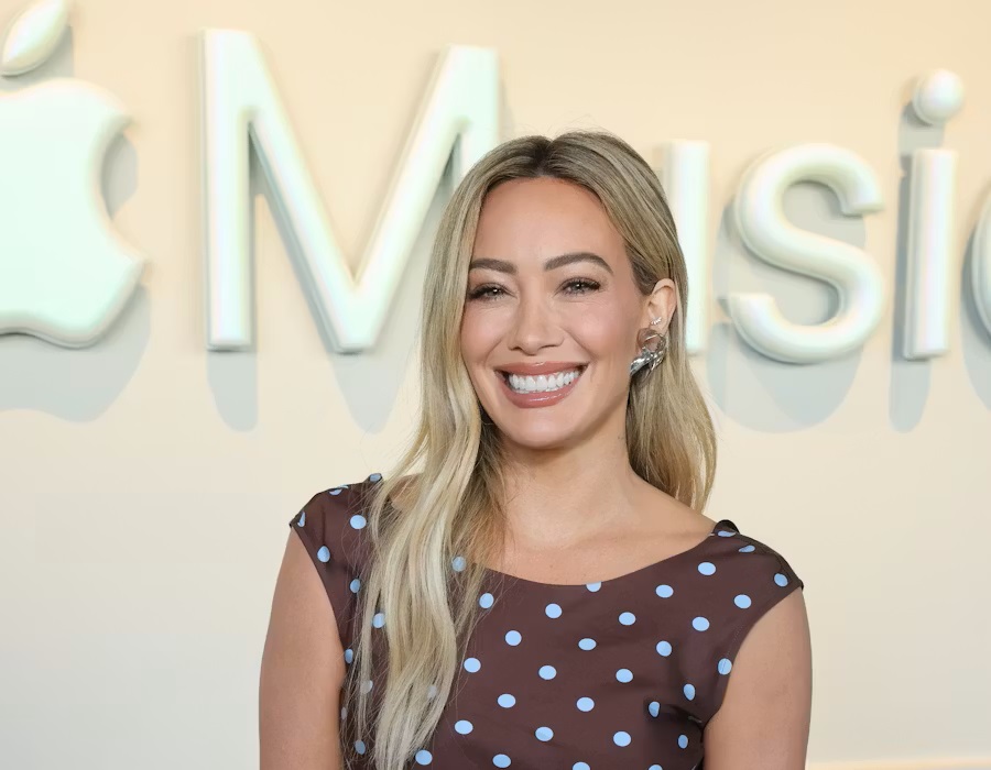 Hilary Duff recunoaște războiul cu „dușmanul copilăriei” ei, Lindsay Lohan