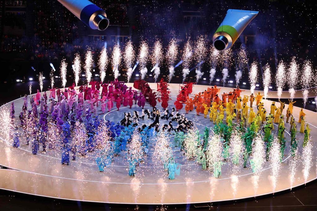 Jocurile Olimpice de Iarnă Milano-Cortina 2026 au început: sportivi de elită, emoție, tradiție și spectacol într-un eveniment global al armoniei.
