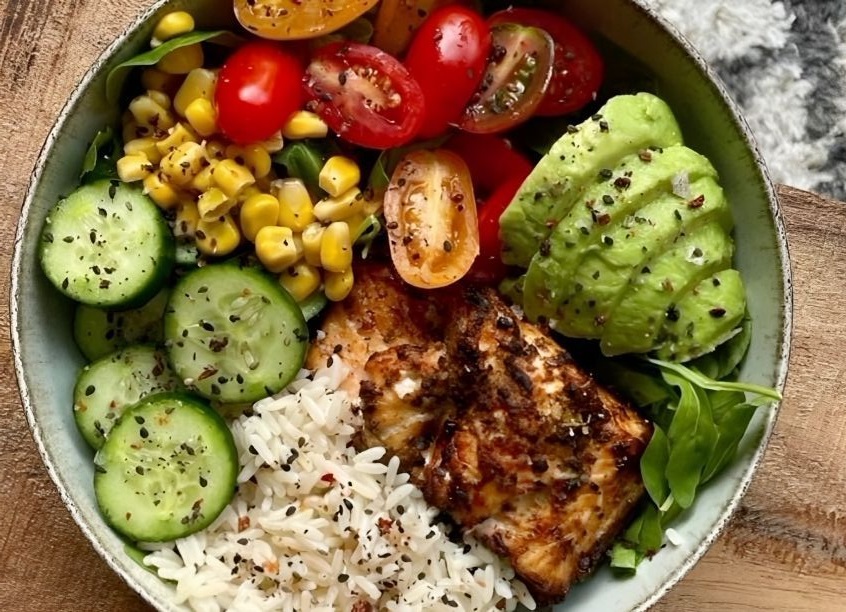 Oamenii vor să mănânce sănătos fără să simtă că se sacrifică. Trenduri la modă în alimentația sănătoasă în 2026