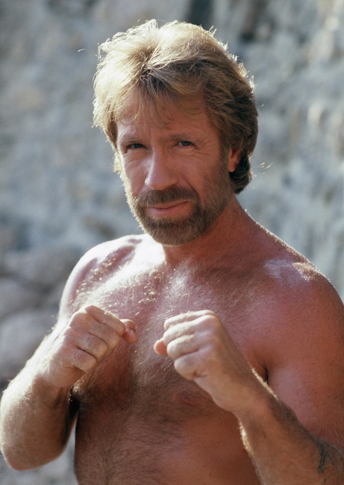 Chuck Norris, dus de urgență la spital în Hawaii: informații contradictorii și mister total despre starea legendarului actor. Ce se știe până acum
