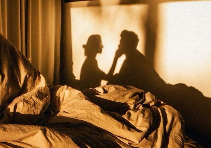 Cum pui în practică una dintre cele mai fierbinți fantezii ale partenerului tău: amor în fața oglinzii