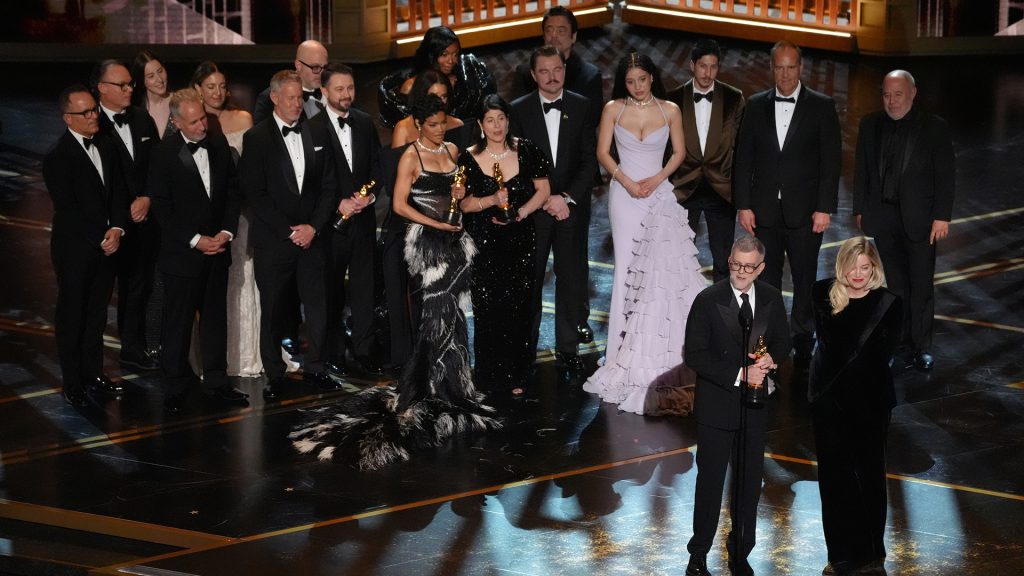 Hollywood în delir: Cine a câștigat cu adevărat Oscarurile 2026 și ce s-a întâmplat în culisele celei mai explozive gale