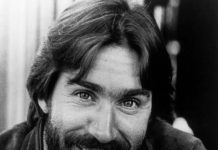 Totul a fost real: și întâlnirea, și berile și sărutul. Doi foști au împărtășit câteva momente magice, transformate în cel mai melancolic cântec al Americii, despre care ea a vorbit târziu, doar după moartea lui