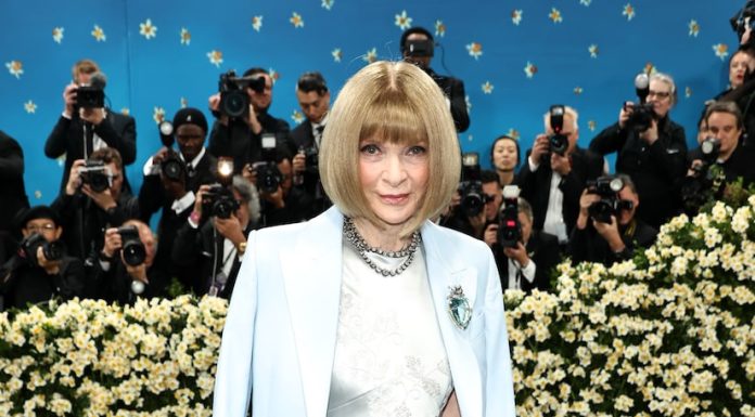 Cele mai spectaculoase ținute de la Met Gala de-a lungul anilor. Pe cine a lăsat Anna Wintour, Cerberul modei, pe covorul roșu?