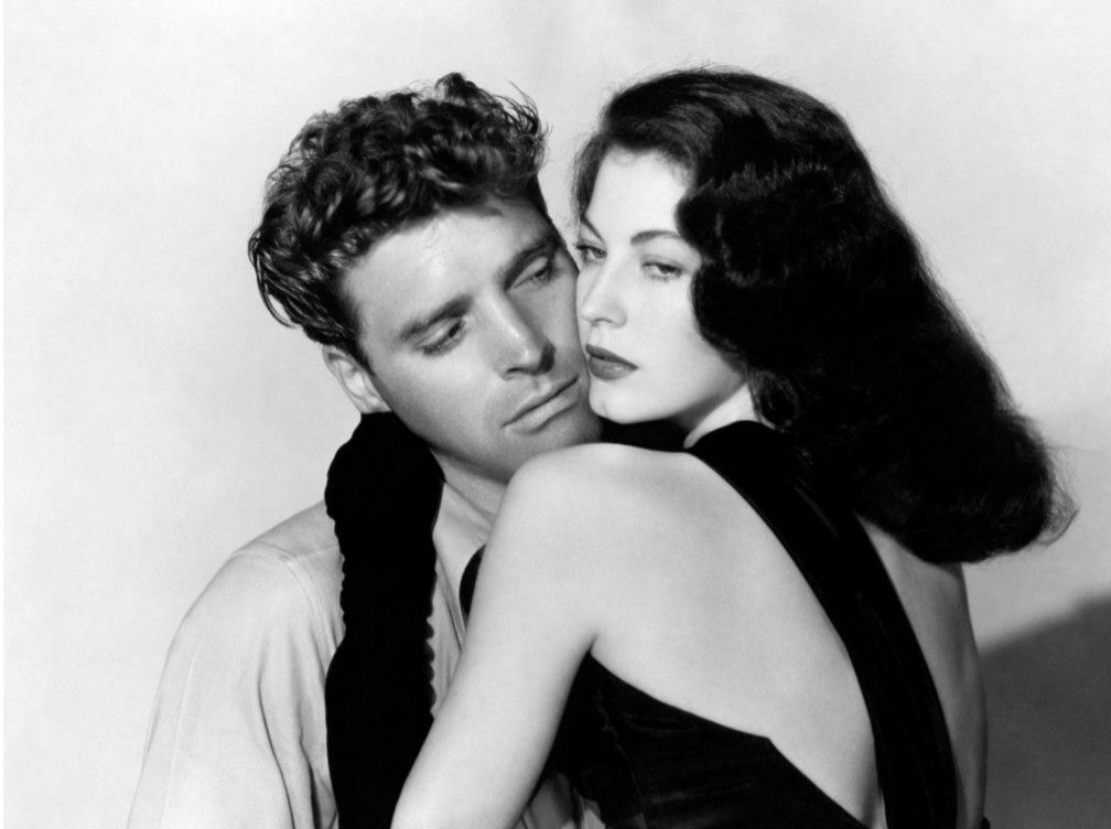 Mitul „bărbatului cu sute de amante” se prăbușește: studiile arată că majoritatea bărbaților au avut mult mai puține partenere decât crede internetul