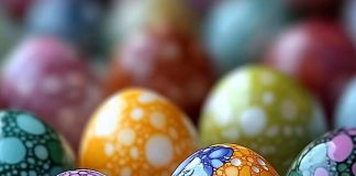 Cum să creezi ouă marmorate de Paște: tehnici simple pentru modele naturale și elegante