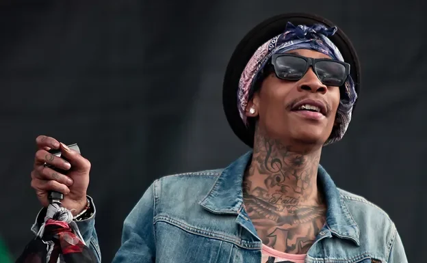 Wiz Khalifa a aprins un j*int pe scena din România și a declanșat un scandal internațional! Rapperul american, urmărit penal după show-ul de la „Beach, Please!”
