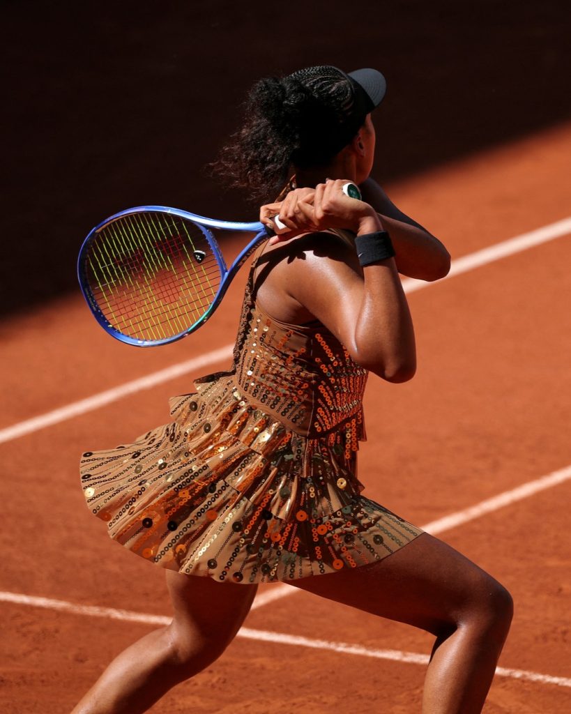 Naomi Osaka și revoluția intrărilor pe teren: cum au devenit ținutele ei fabuloase un spectacol în sine la turneele de Grand Slam