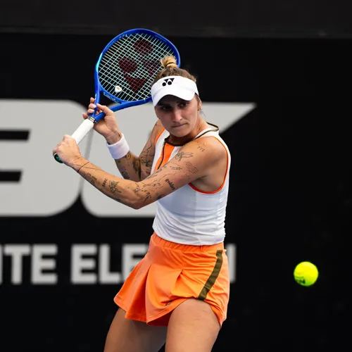 Tenisul mondial este zguduit de suspendarea de patru ani a campioanei de la Wimbledon 2023. Cazul Markéta Vondroušová reaprinde dezbaterea despre regulile antidoping și limitele dintre control și viața privată