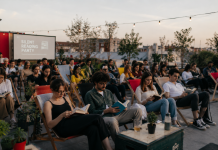 Fenomenul care a rupt zgomotul orașului: Silent Reading Party-ul din aer liber de la Cinema Studio transformă lectura într-o formă de rezistență urbană