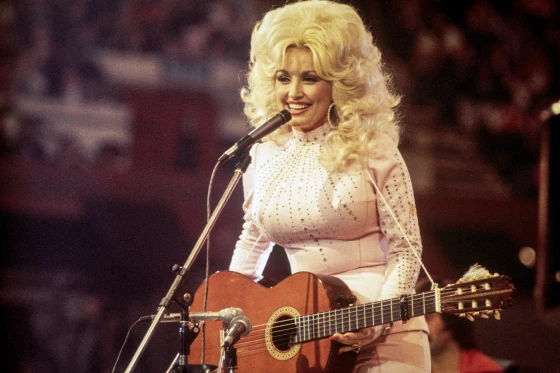 Dolly Parton a murit la 80 de ani. Legenda muzicii country s-a stins la Nashville, după luni de probleme de sănătate