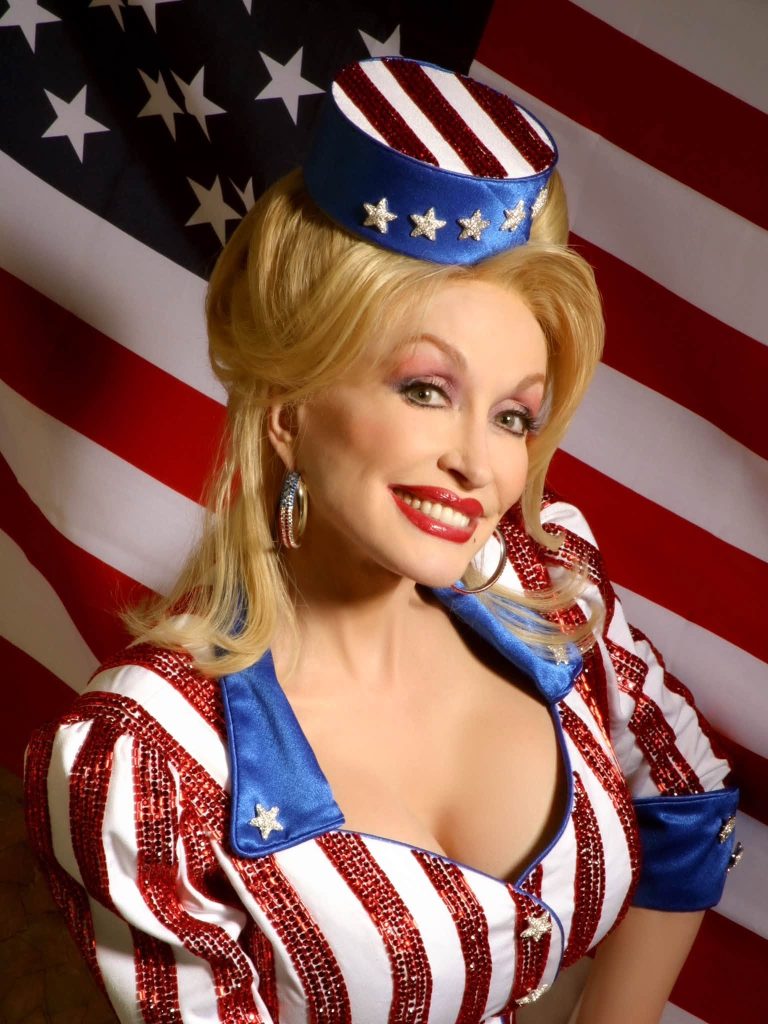 Dolly Parton a murit, iar lumea nu reușește să accepte vestea. De ce moartea „reginei country” a lovit atât de puternic milioane de oameni