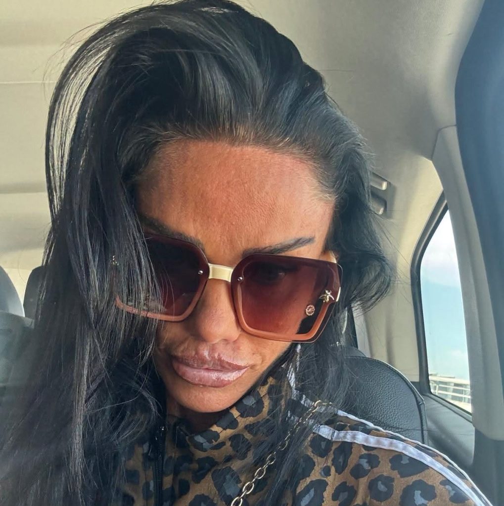 Katie Price și-a făcut o nouă operație: Când dorința de a arăta perfect devine o obsesie. Ce se întâmplă psihologic după zeci de operații estetice