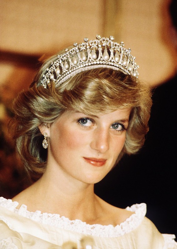 Charles Spencer reaprinde scandalul Harry–Meghan–Diana: fratele prințesei acuză presa că repetă o poveste care a distrus-o pe Lady Di