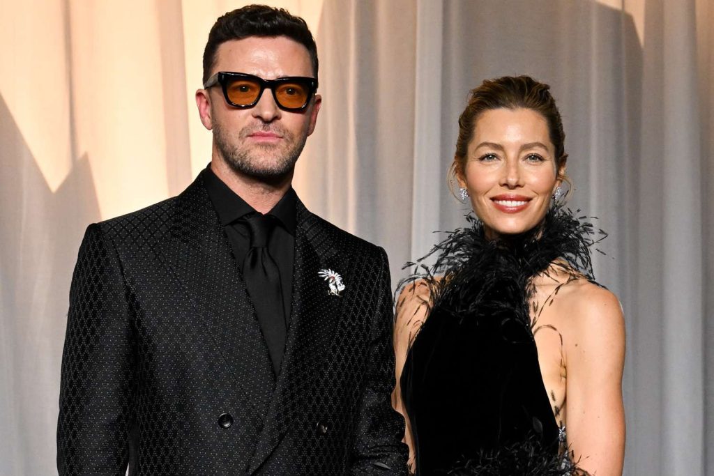 Jessica Biel și Justin Timberlake, apariție rară pe covorul roșu! Rochia spectaculoasă a actriței a atras toate privirile